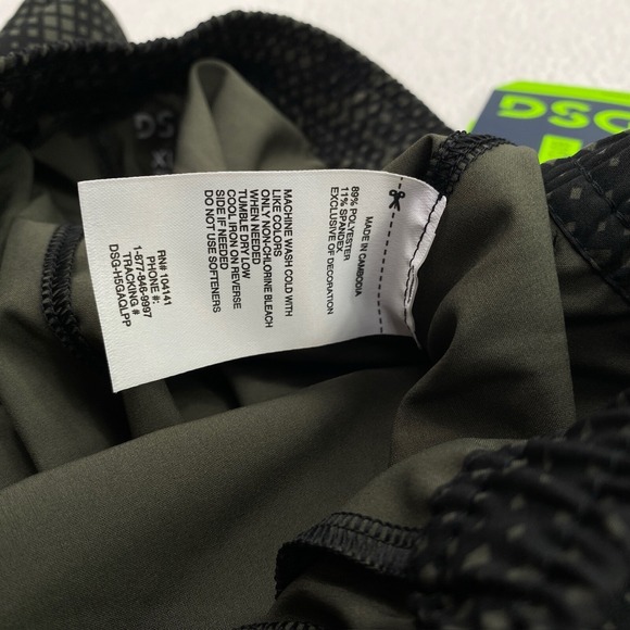 DSG Boys Adventure Athletic Shorts Youth Size XL Black Digi Camo Cargo Pocket - Picture 7 of 10